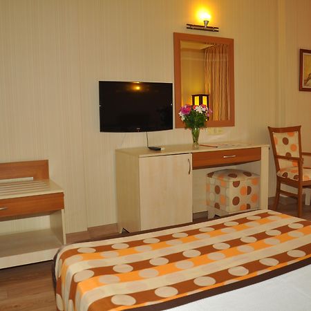 Stella Beach Hotel Ultra All Inclusive Окурджалар Екстериор снимка